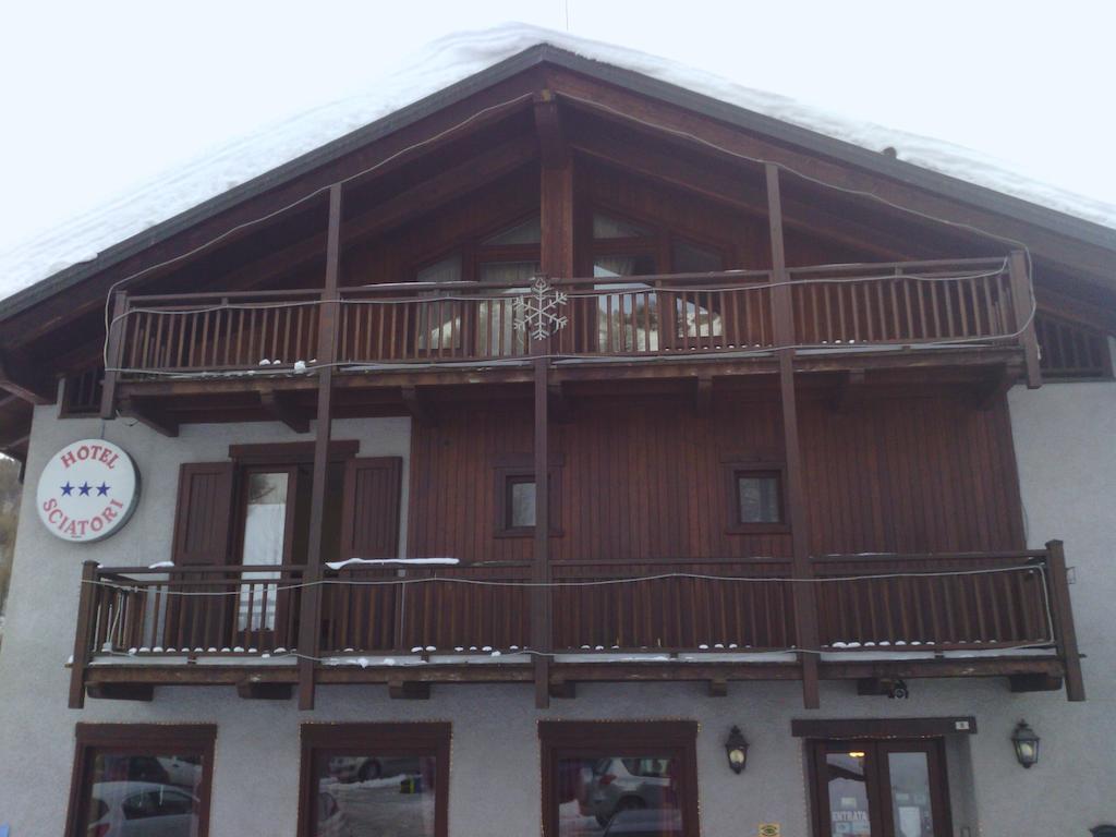 Hotel Sciatori Sestriere Esterno foto