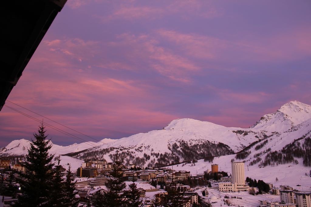 Hotel Sciatori Sestriere Esterno foto